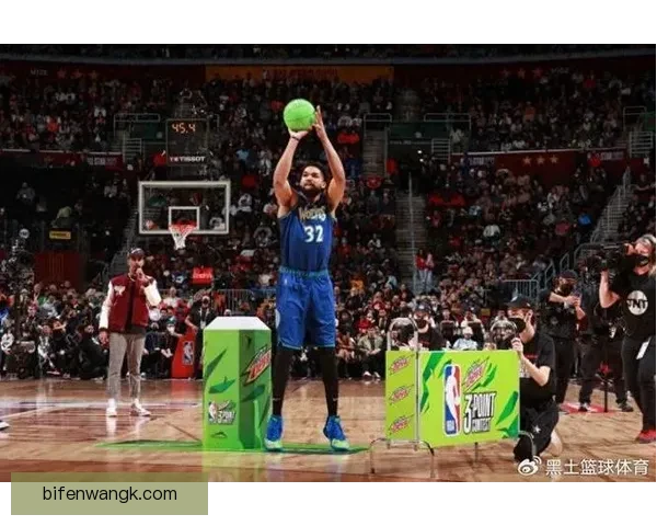 NBA三分球大赛精彩瞬间盘点球星对决燃爆全场魅力展现
