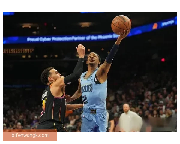 洛杉矶快船遗憾败北以107比112不敌孟菲斯灰熊遭遇失利